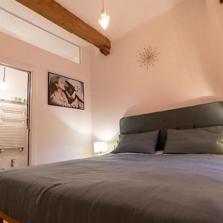 בולוניה Lovely Studio D'Azeglio By Studio Vita מראה חיצוני תמונה