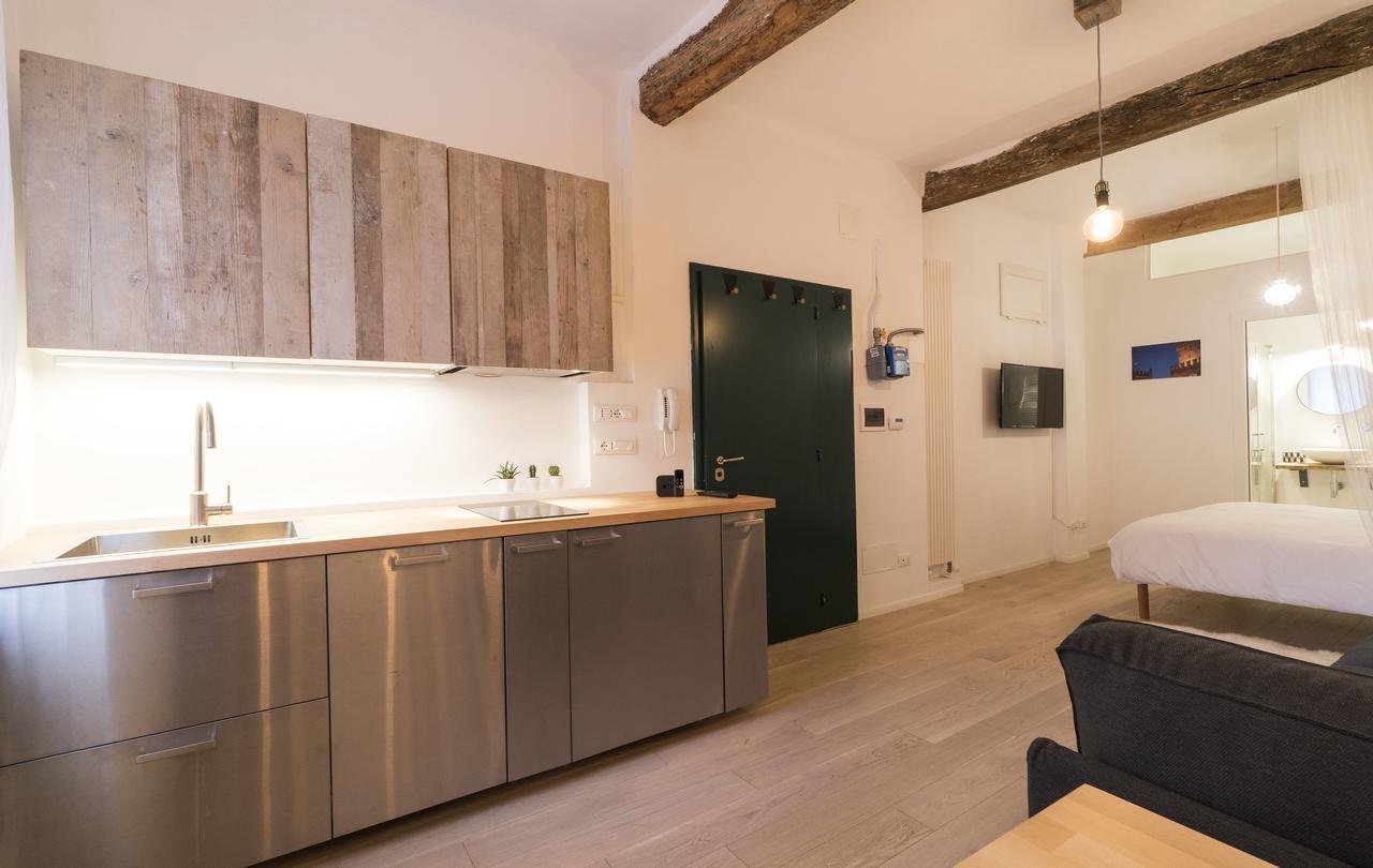בולוניה Lovely Studio D'Azeglio By Studio Vita מראה חיצוני תמונה