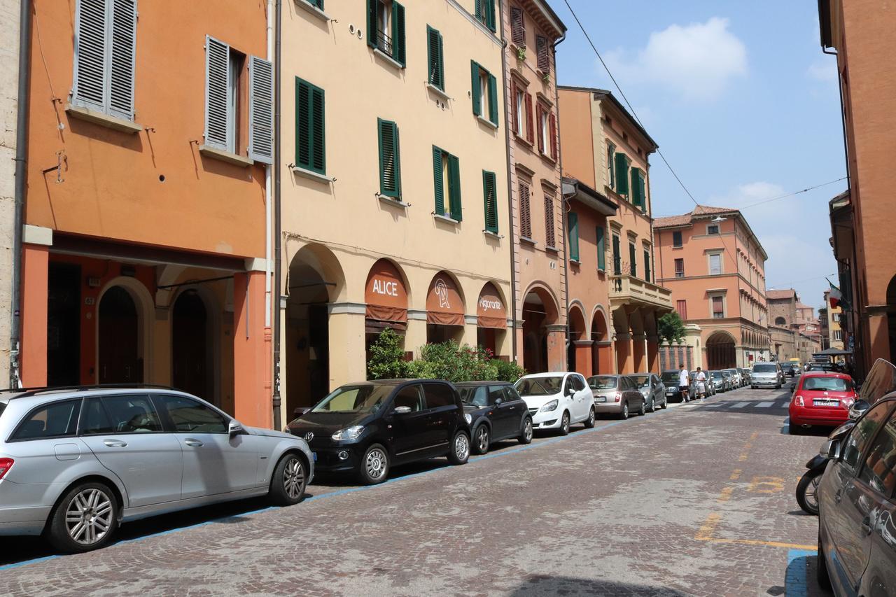 בולוניה Lovely Studio D'Azeglio By Studio Vita מראה חיצוני תמונה
